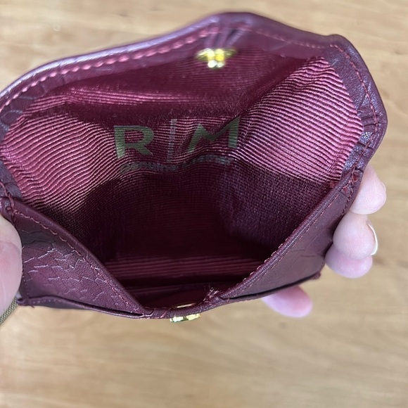 Rachel Miriam Leather Croc Embossed Card Case Purse - Picture 5 of 6